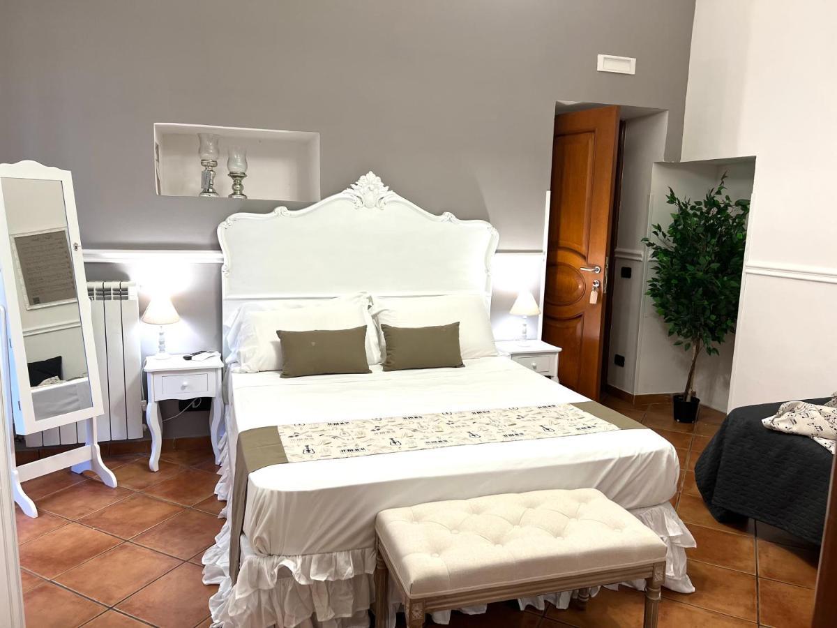Bed & Breakfast Miluar - Centro Storico - Lungo La Via Della Musica Naples